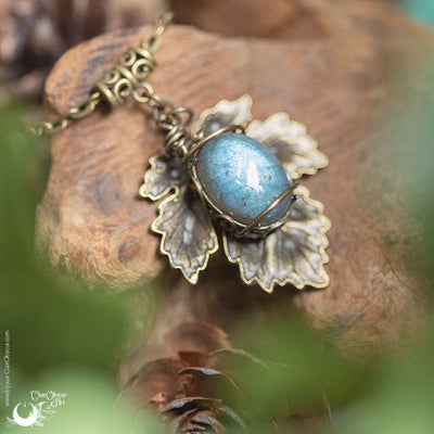 Collier "Nymphe Aïna" Labradorite - dernier exemplaire - Illustrations & Bijoux fantaisie ClairObscur Art