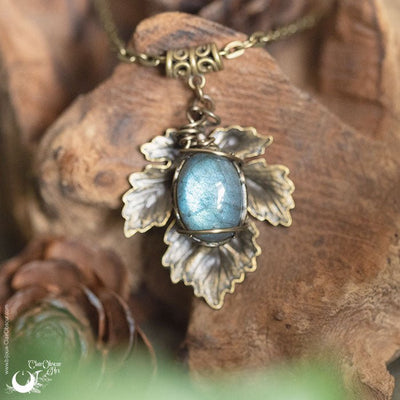 Collier "Nymphe Aïna" Labradorite - dernier exemplaire - Illustrations & Bijoux fantaisie ClairObscur Art