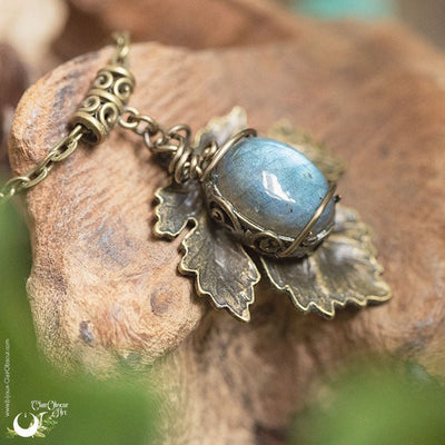 Collier "Nymphe Aïna" Labradorite - dernier exemplaire - Illustrations & Bijoux fantaisie ClairObscur Art